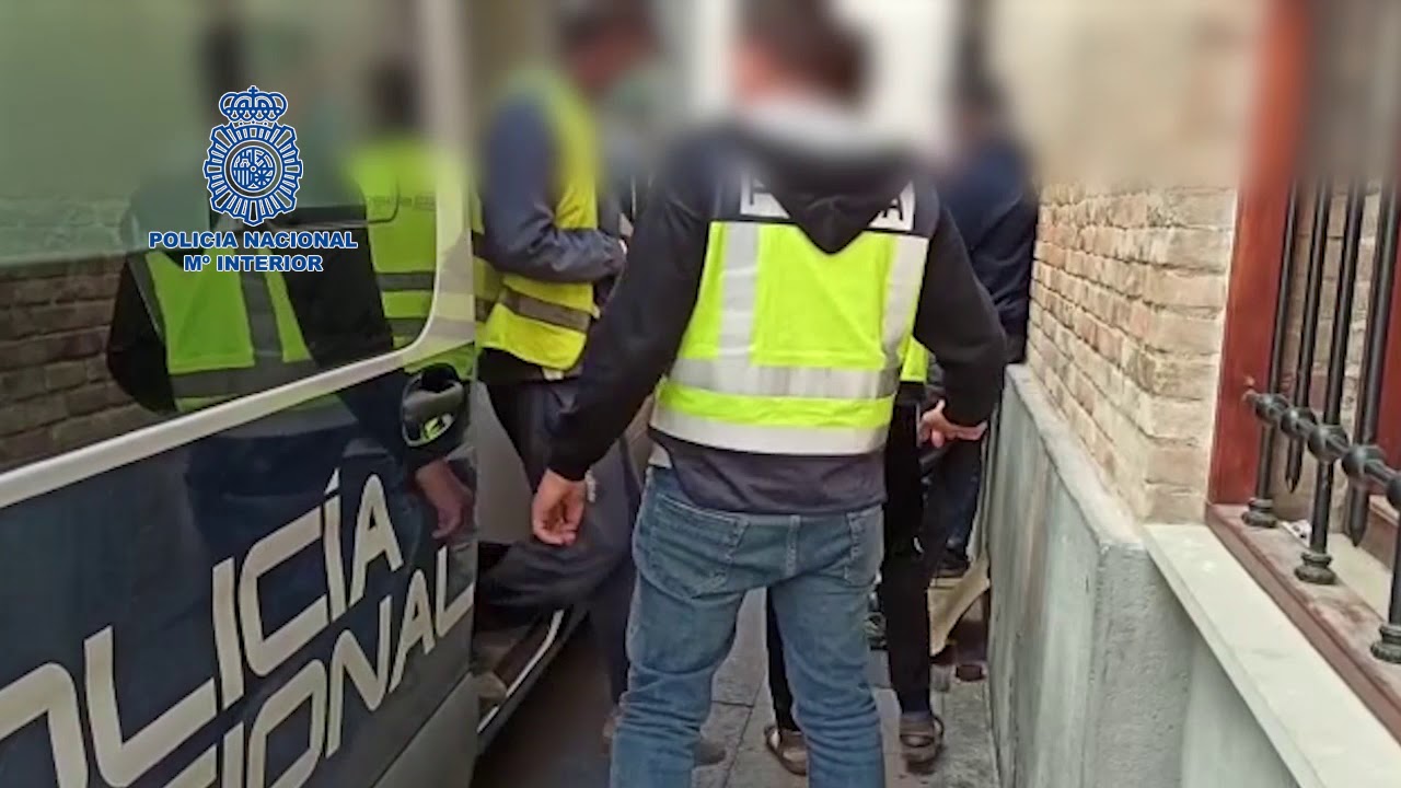 policía nacional. brigada provincial de extranjería y fronteras de murcia